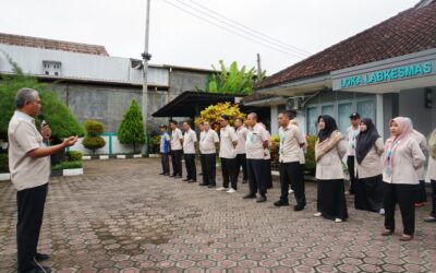 Amanat Mengawal Integritas dalam Apel Pagi Loka Labkesmas Pangandaran