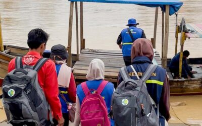 Lewati Jalan Berlumpur dan Sungai Meluap, Relawan Kesehatan Tetap Jangkau Warga Terisolasi Aceh Tamiang