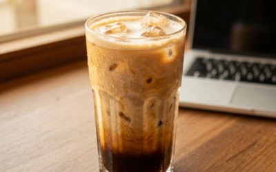 Kopi Susu Setiap Hari: Teman Produktivitas atau Ancaman Tersembunyi?